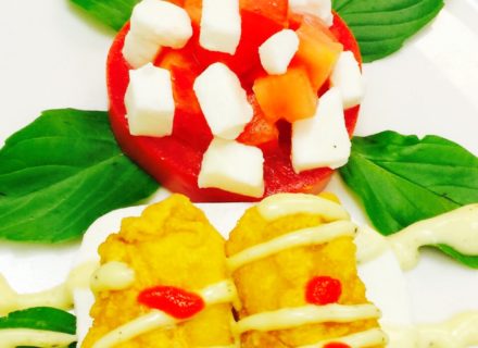 Crispy mozzarella with spicy cream of Sriracha