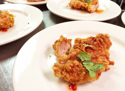 P Noi's Fried Chicken paired up with Angel City Brewery IPA